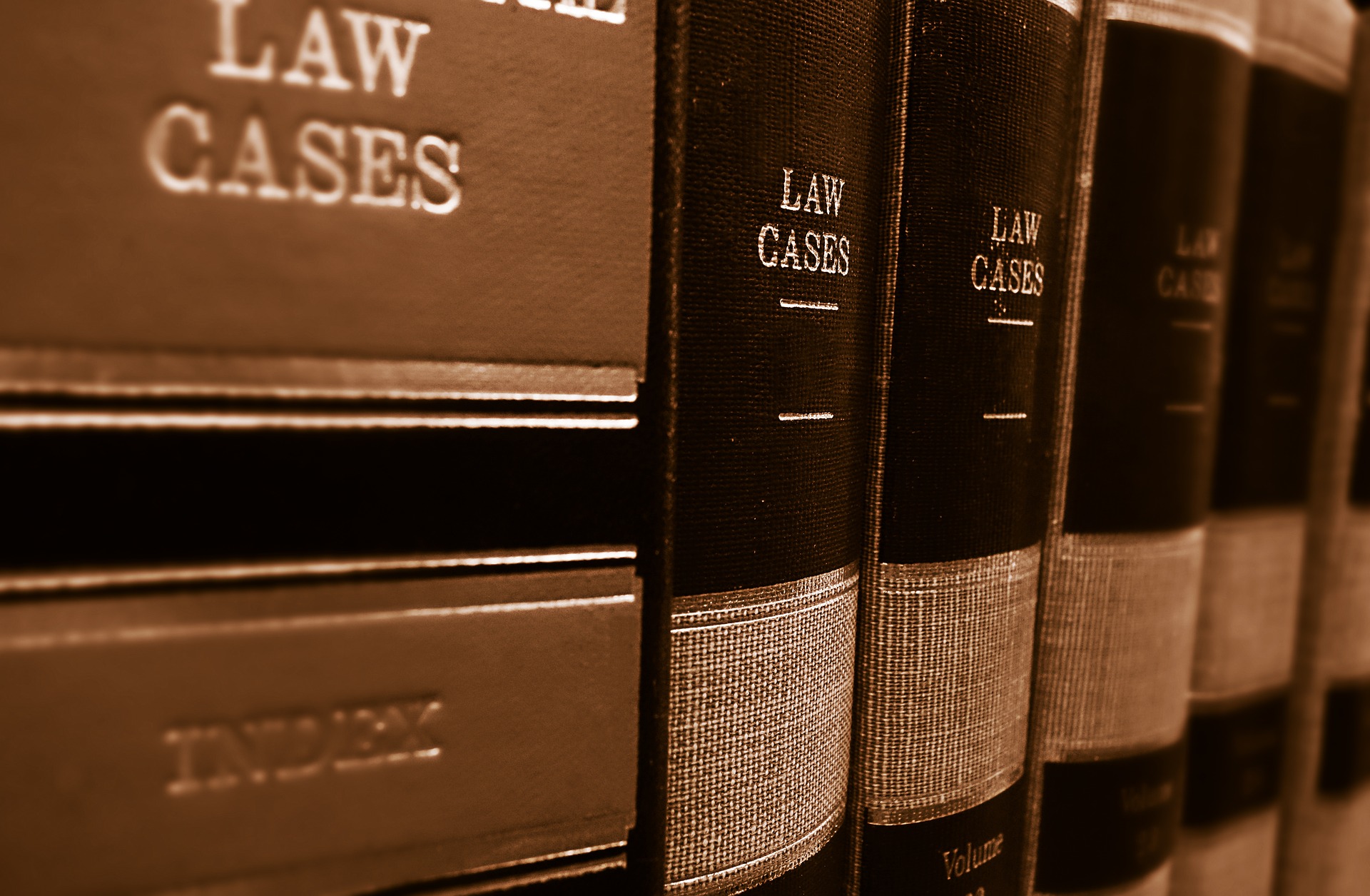 5 czynników wpływających na stawki prawników